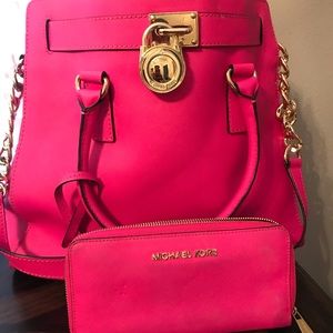 Authentic Michael Kors purse and wallet